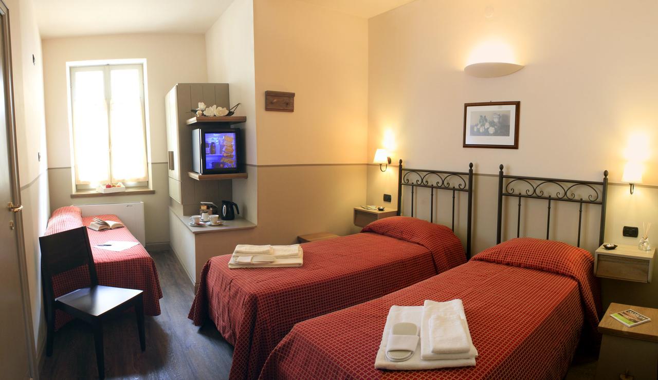 Albergo Benito Норча Екстериор снимка