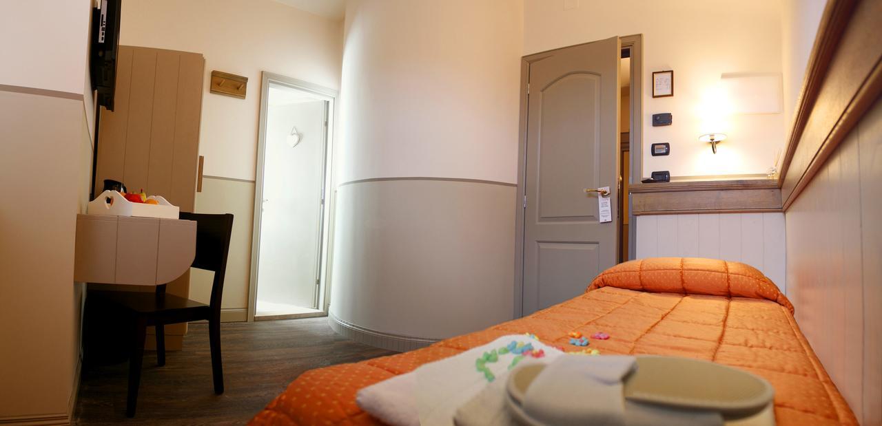 Albergo Benito Норча Екстериор снимка