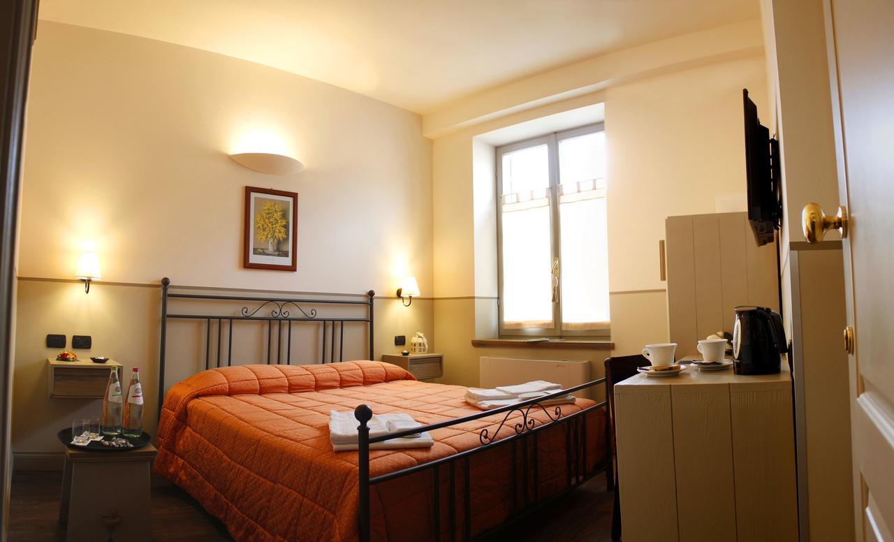 Albergo Benito Норча Екстериор снимка